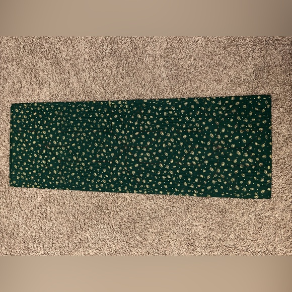 Handmade Quilted Christmas Table Runner - Picture 2 of 3